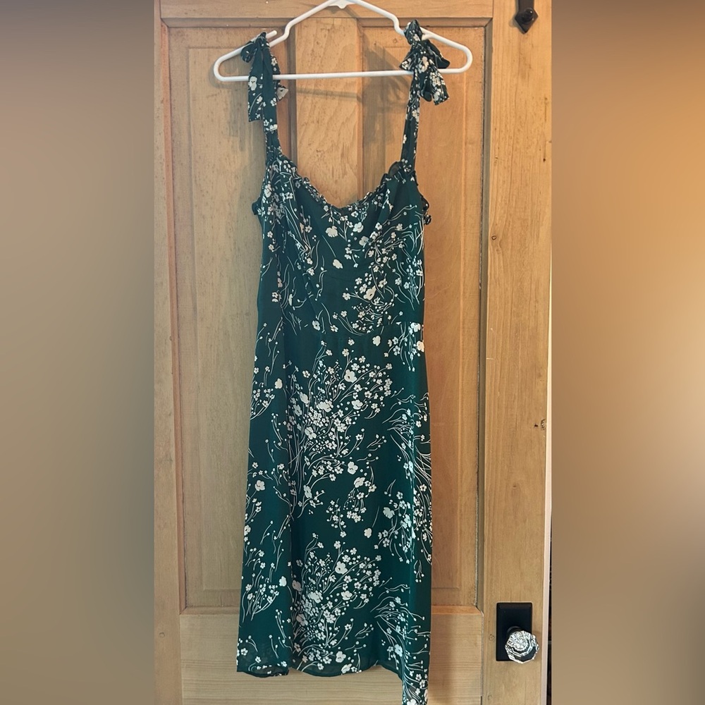 Reformation Floral Green Dress - size 6